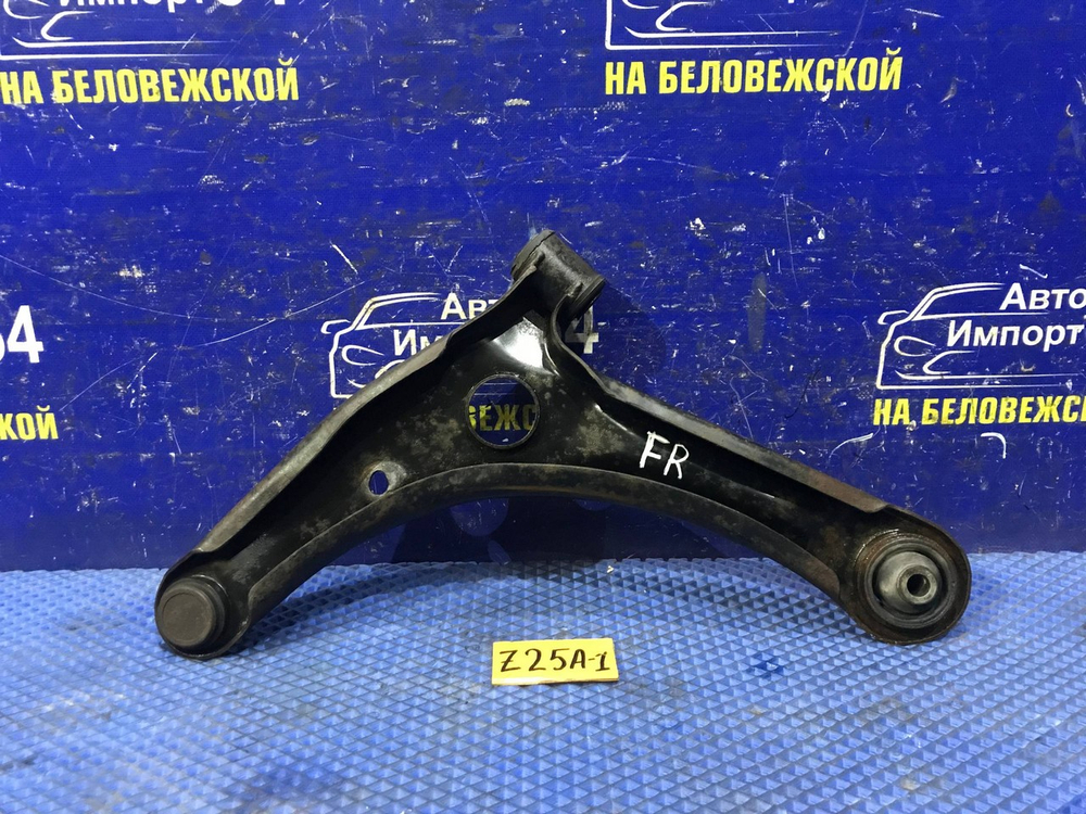 Рычаг передний правый MITSUBISHI COLT 2003