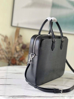 Портфель Louis Vuitton
