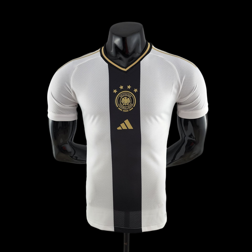Купить игровую футболку сборной Германии по футболу.