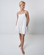 Сарафан из хлопкового шитья белый