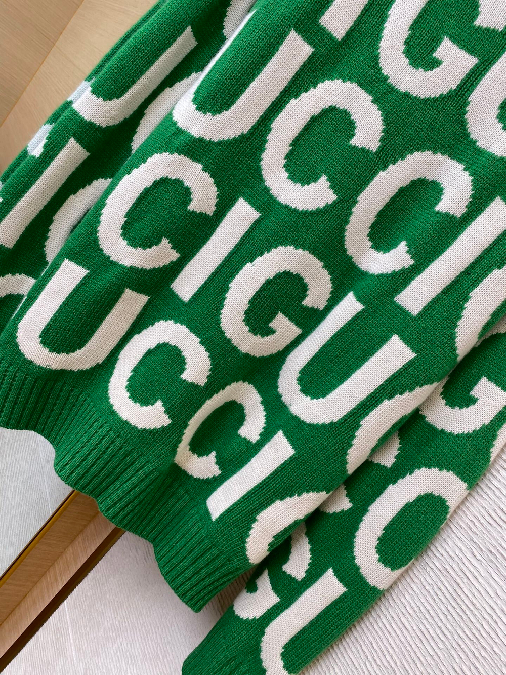 Gucci Sweatshirt