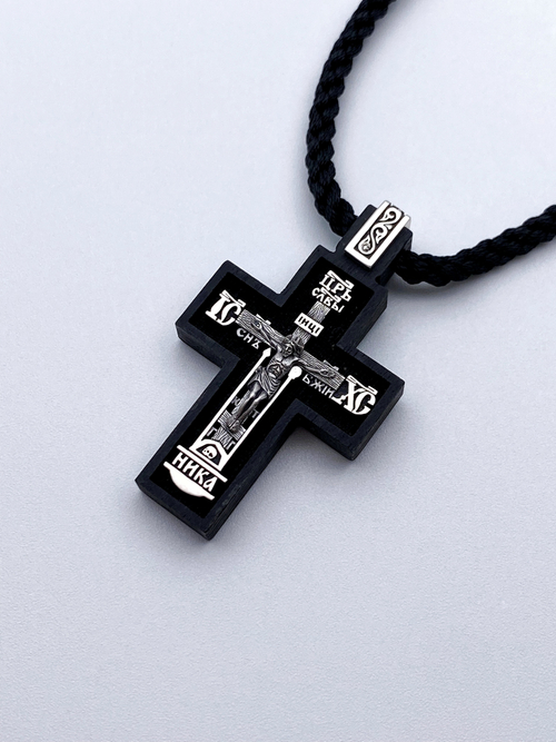 Крест из дерева с серебряным распятием на гайтане/Георгий