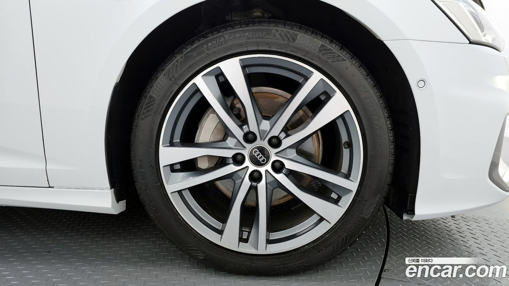 Audi A6 (C8) 45 TFSI Quattro Premium (08.2022)