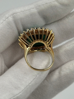 Кольцо с зелёным кристаллом