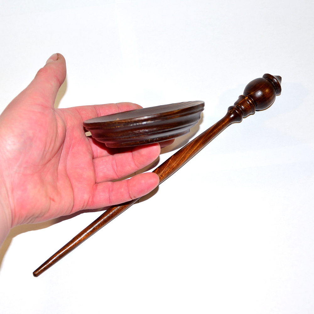 Деревянное опорное веретено для прядения с основанием из сосны 290 мм. B6