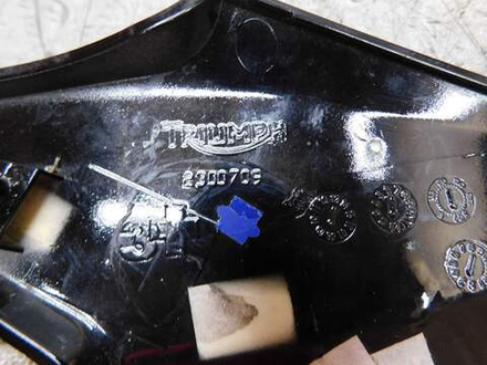 пластик боковой левый Triumph Speed Triple SMTTE5865R 2300709