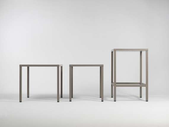 Стол пластиковый Cube 80х80 см, коричневый