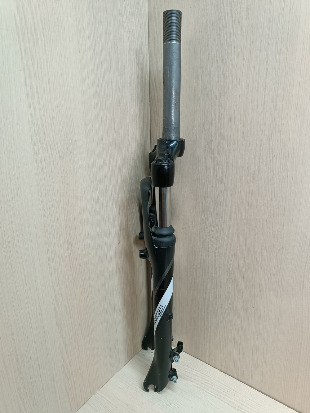 Вилка для велосипеда SR Suntour Nex 4000