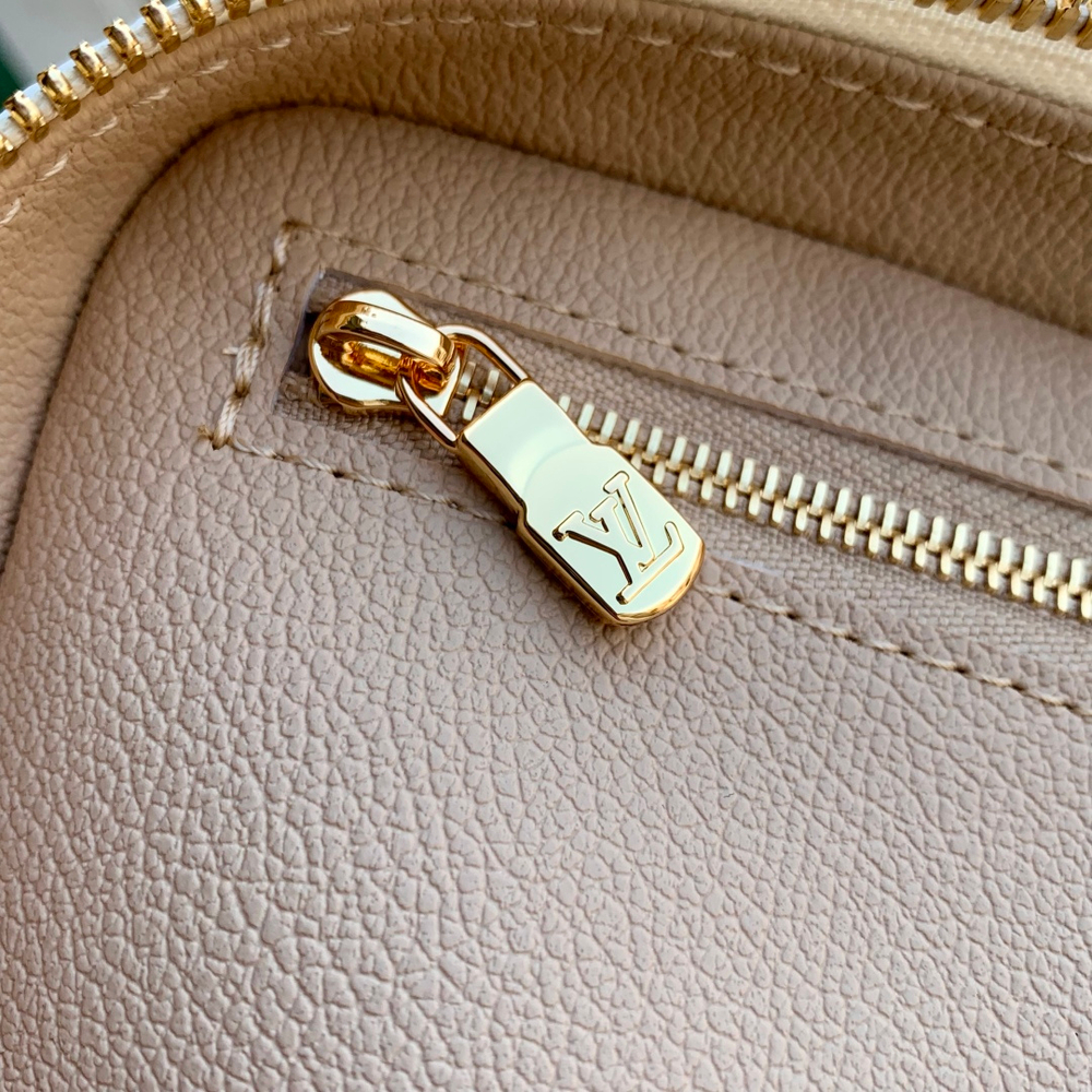 Louis Vuitton Nice BB