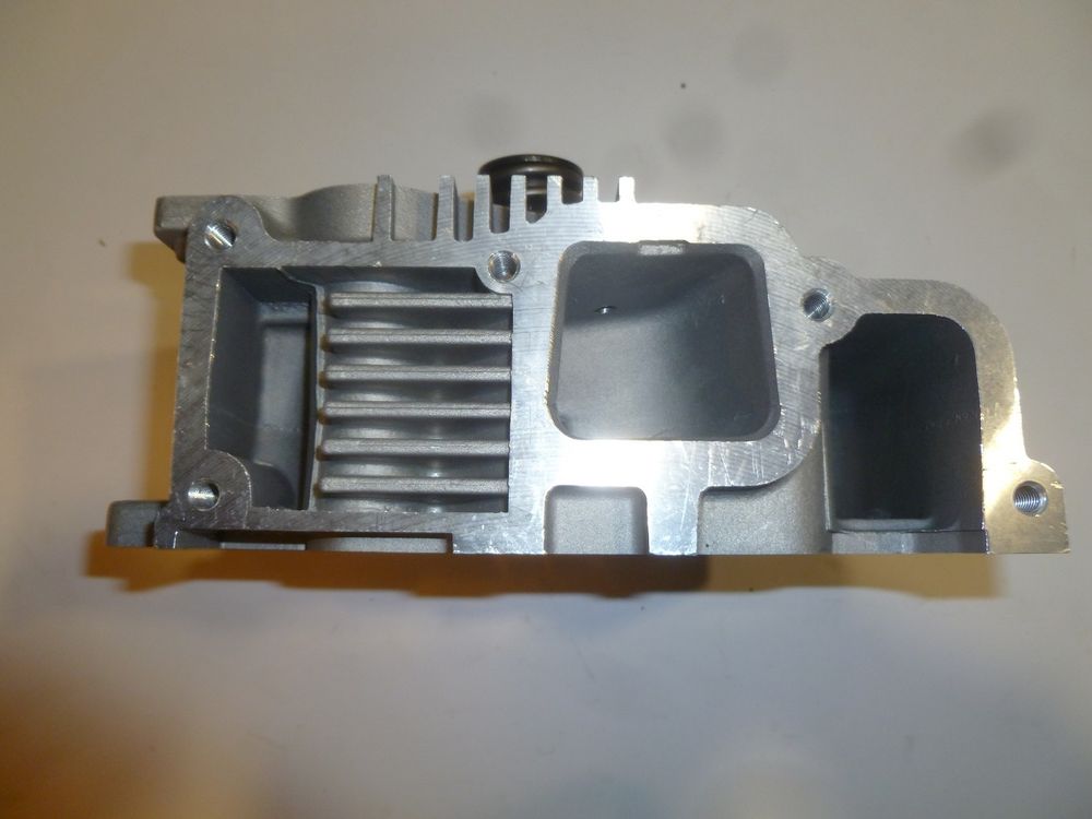 Головка цилиндра правая TSS DGW-300E(ES)/Right side Cylinder head