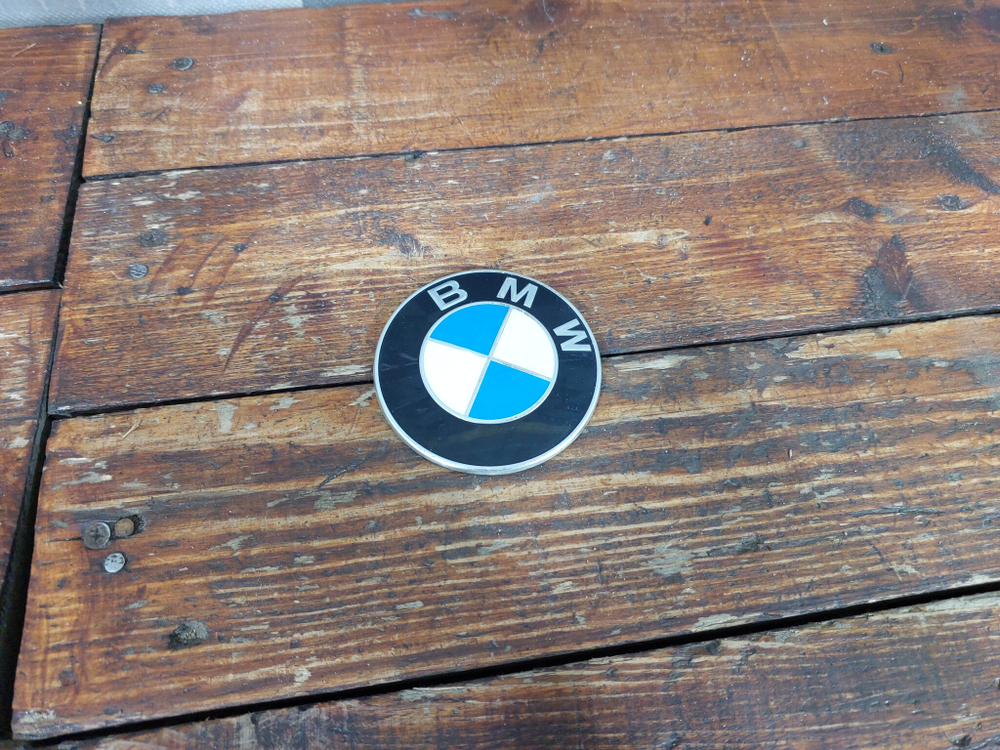 Эмблема BMW X2 (F39) 17-23 Б/У Оригинал 51147463692