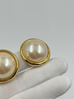 Клипсы с «жемчугом» Richelieu