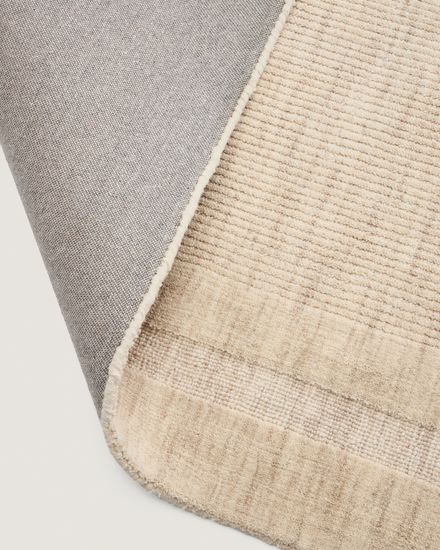 Бежевый шерстяной жаккардовый ковер Calira 230 x 160 см