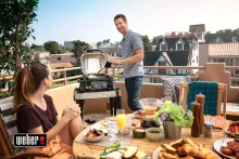 Гриль электрический Weber Pulse 1000 с тележкой, чёрный