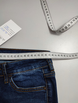 Джинсы Ostin темные 44 размер