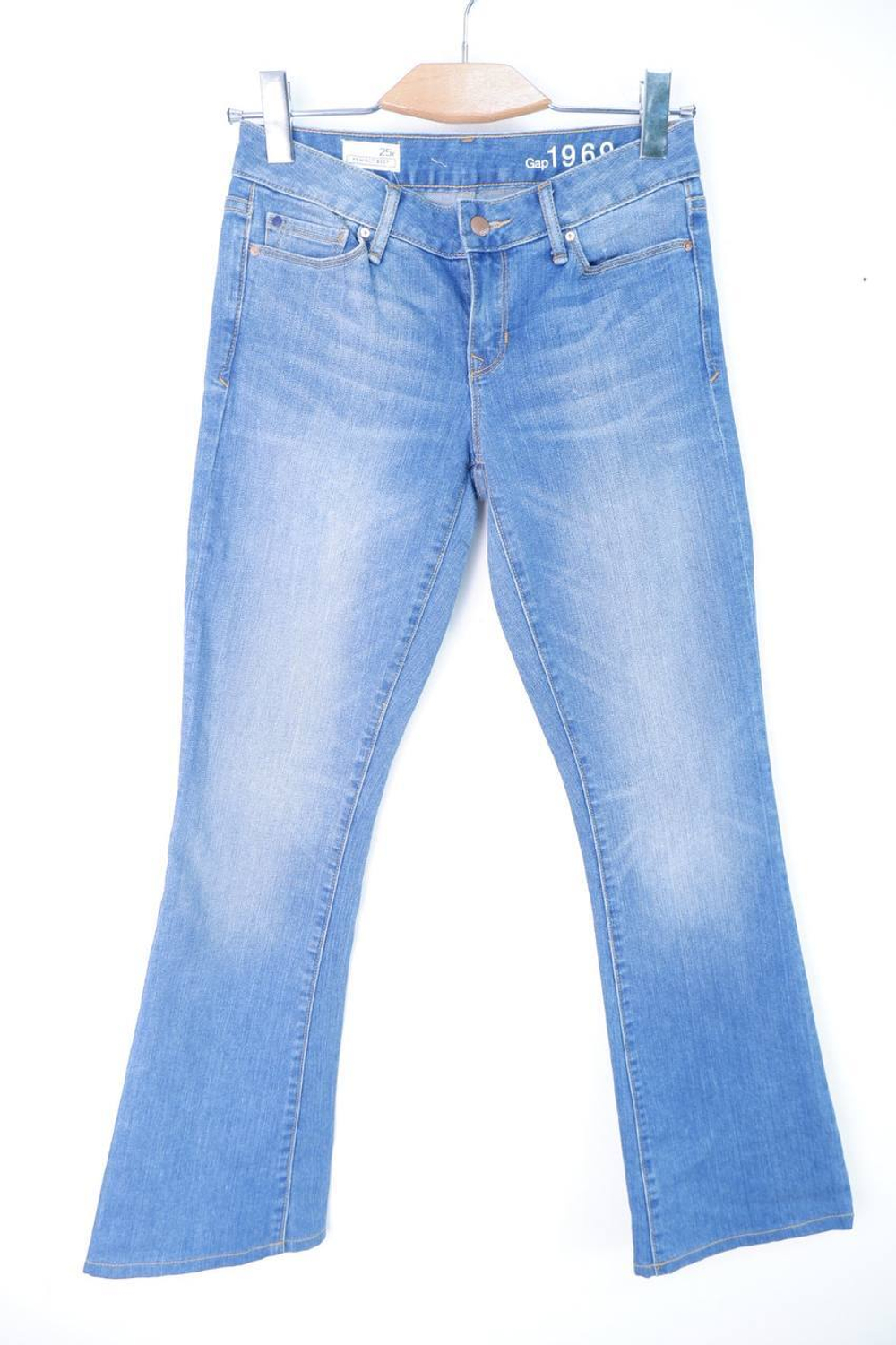 Джинсы Gap расклешенные, маркировка 25, визуально на 40/42 размер