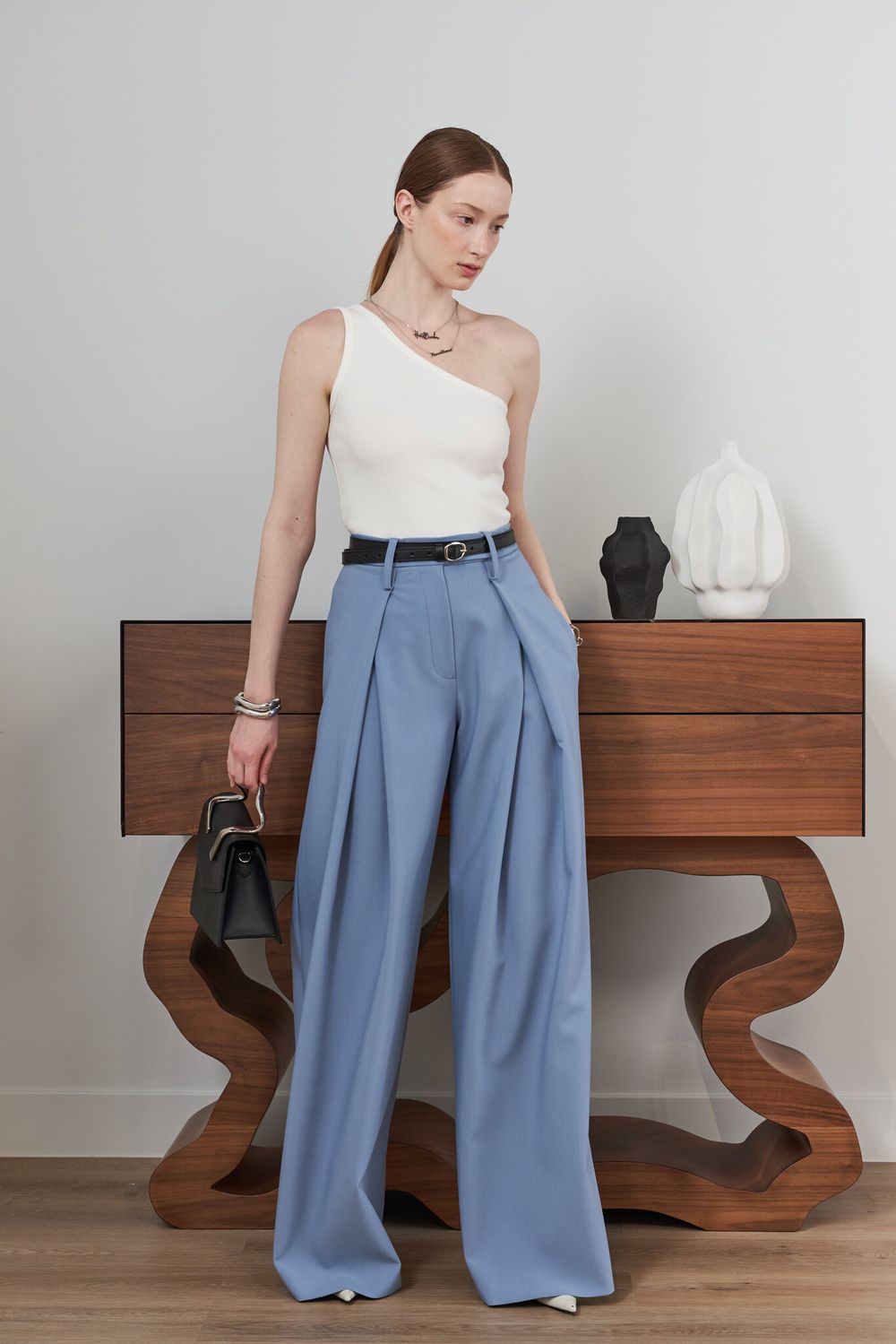 БАЗОВЫЙ ТОНКИЙ РЕМЕНЬ С МЯТОЙ ПРЯЖКОЙ BLACK