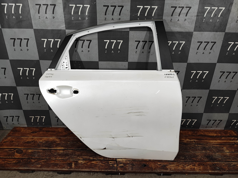 Дверь задняя правая Kia Cerato 4 (BD) 18-нв Б/У Оригинал 77004M6000