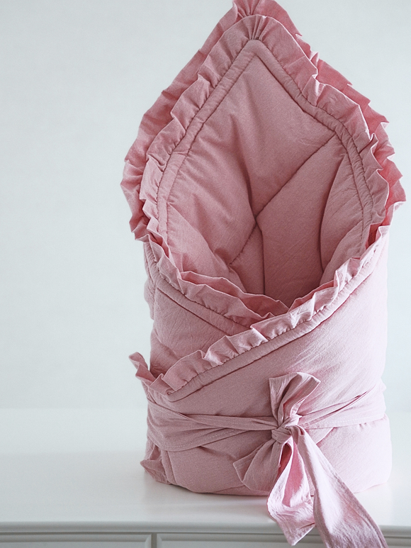 Одеяло стеганое с рюшей розовый