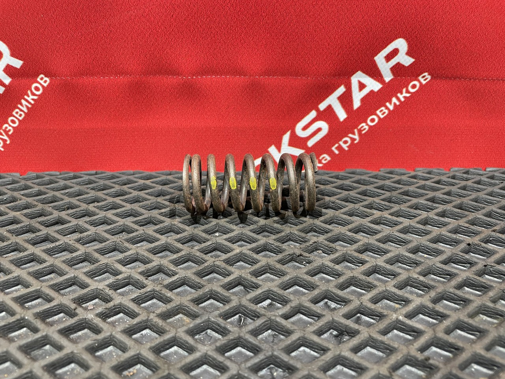 Пружина клапана впускного