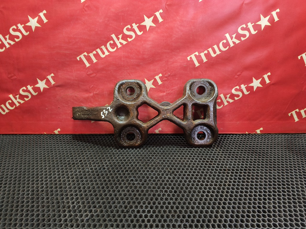 Кронштейн амортизатора заднего правый