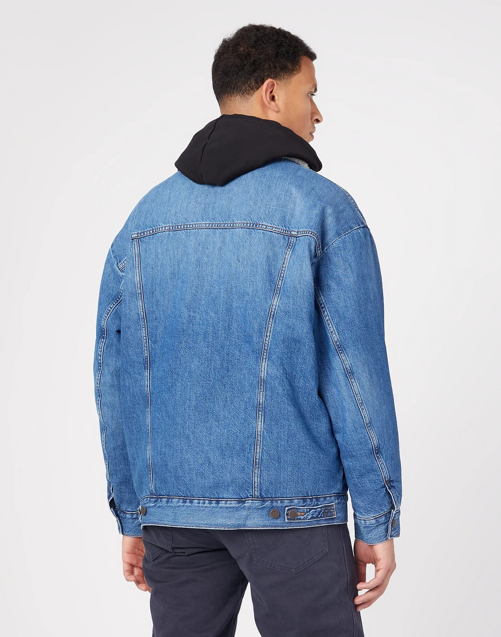 Куртка джинсовая мужская утепленная WRANGLER OVERSIZED SHERPA NEW FAVORITE
