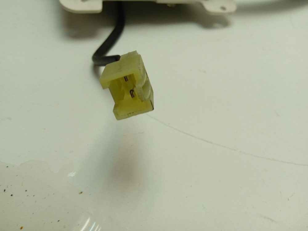 WLG20240OE кт2 Шланг с аквастопом для стиральных машин Bosch 704530 б/у