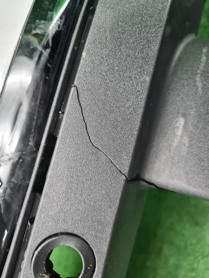 Бампер передний Lixiang L9 (2022-н.в.)