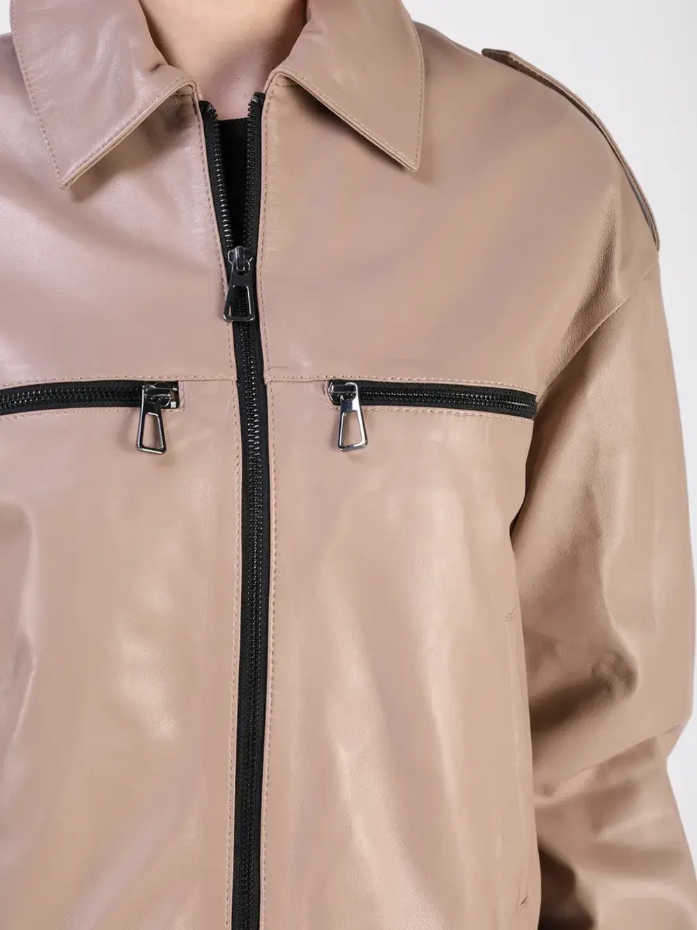 Кожаная куртка демисезонная