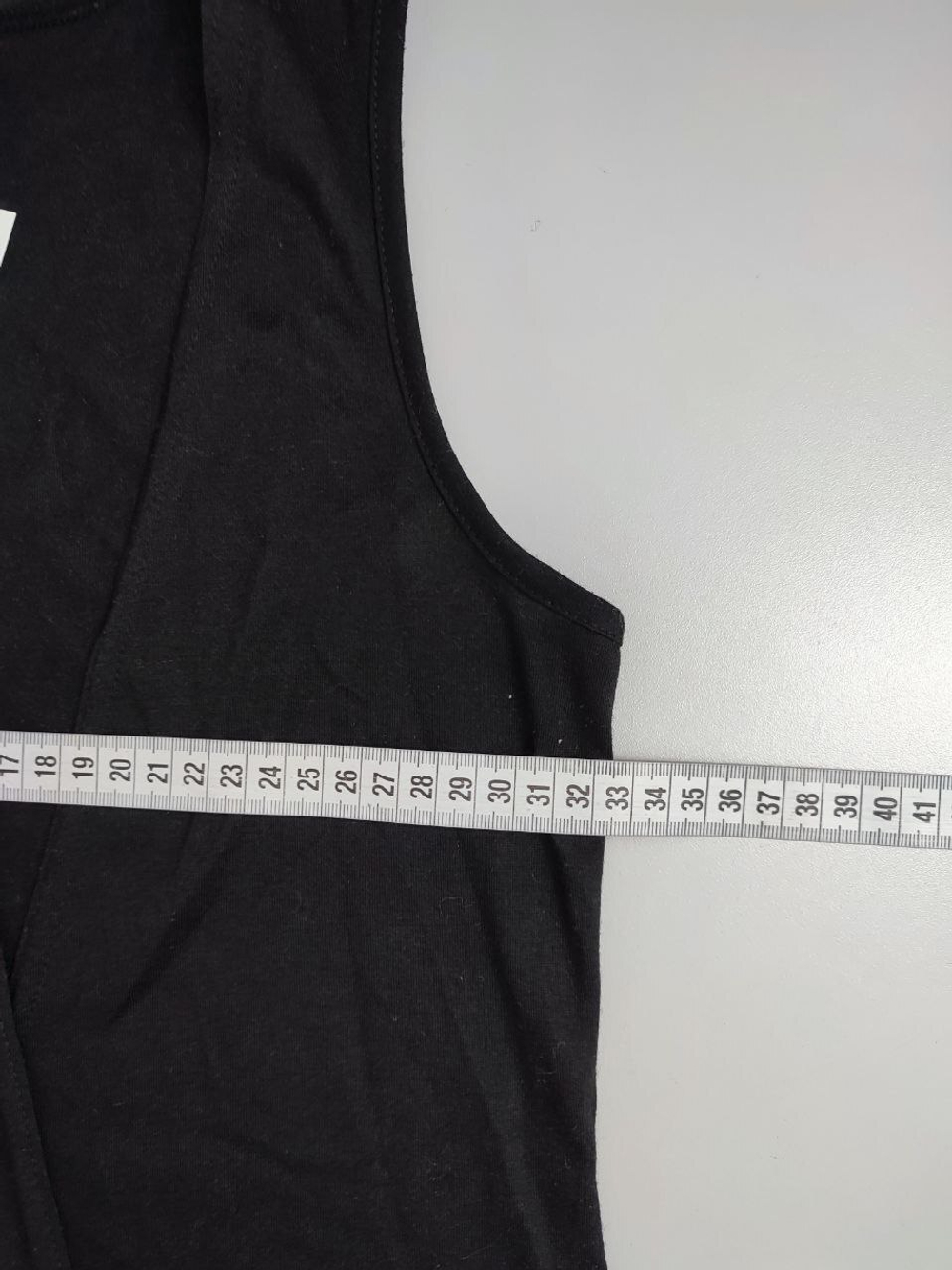 Жилет F&F черный легкий 36 размер