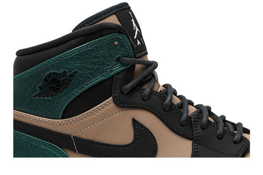 Кроссовки Jordan Air Jordan 1 Retro High Premium (Женская размерная сетка)