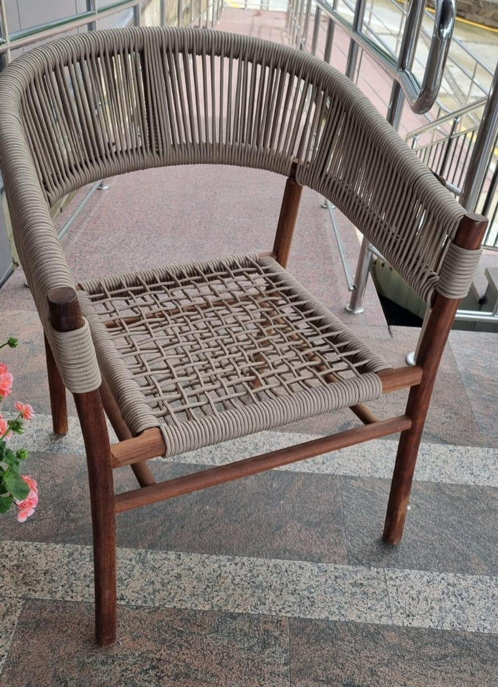 Monaco Chair кресло деревянное, массив ироко