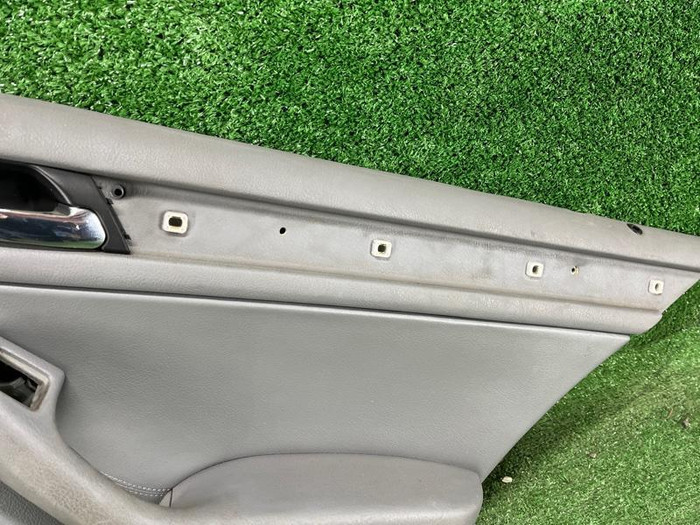 Обшивка двери задняя правая BMW 3er E46 (1998-2007)