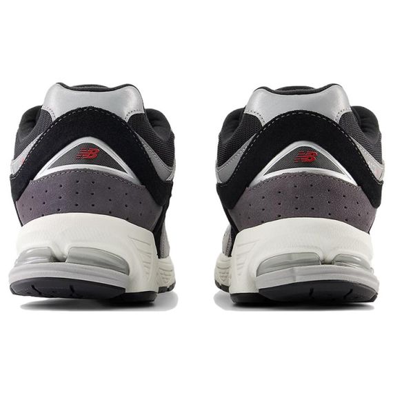 New Balance NB 2002R Бежевые кроссовки Низкие Бело-серые Мужские