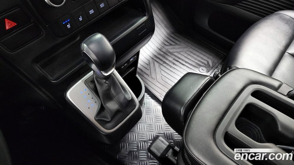 Hyundai Staria Tourer 11-и местный (10.2021)