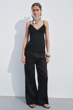 ZARA ТОП С V-ОБРАЗНЫМ ВЫРЕЗОМ, ЧЕРНЫЙ