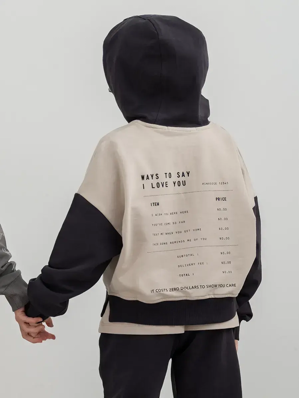 Спортивный костюм для девочки в школу