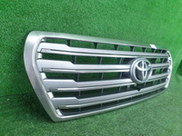 Решетка радиатора Toyota Land Cruiser 200 (2012-2015)