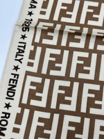 Платок с лого Fendi