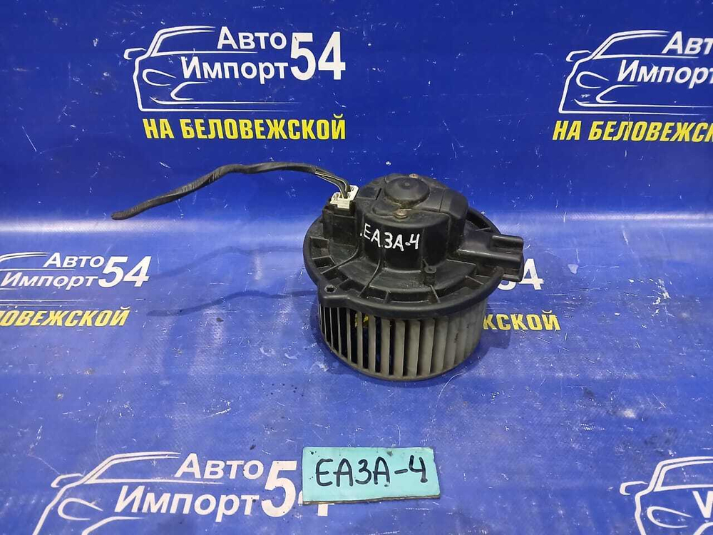 Моторчик печки MITSUBISHI GALANT 1999