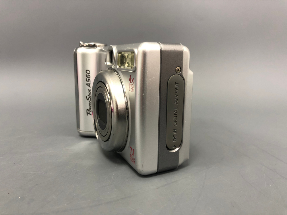 Canon PowerShot A560