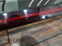 Фонарь задний центральный Geely Coolray 23-нв Б/У Оригинал 7057043800