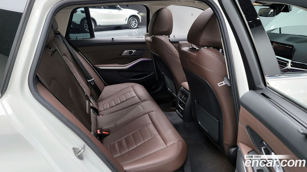 BMW 3 Series (G20) 320i Touring Luxury (09.2022)