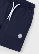 две футболки с шортами