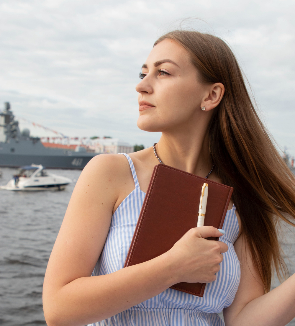 Ручка роллер Parker IM Premium T318 Pearl GT F черные чернила, в подарочной коробке