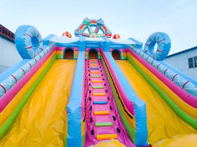 Коммерческий надувной батут «Парк развлечений 3» 12*6*7 м