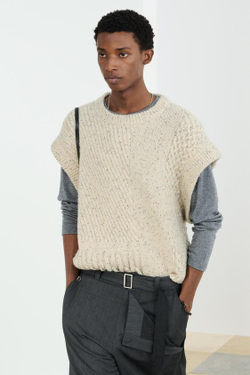 ZARA ВЯЗАНЫЙ ЖИЛЕТ СВОБОДНОГО КРОЯ ИЗ СМЕСИ ШЕРСТИ, ЭКРЮ