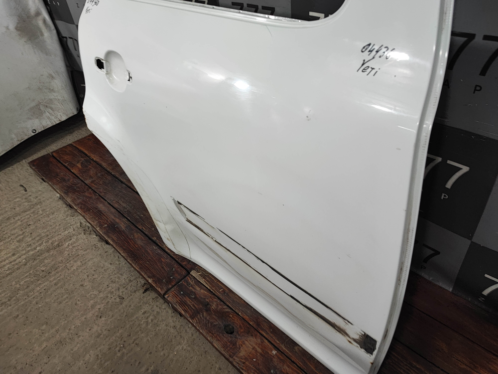 Дверь задняя правая Skoda Yeti 09-18 Б/У Оригинал 5L0833056