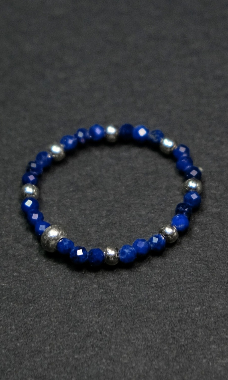 Кольцо "Memo about Finance" из лазурита с серебряными бусинами