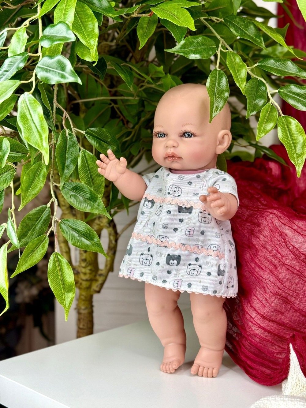 Кукла Berbesa виниловая 34см Coral (3219K)